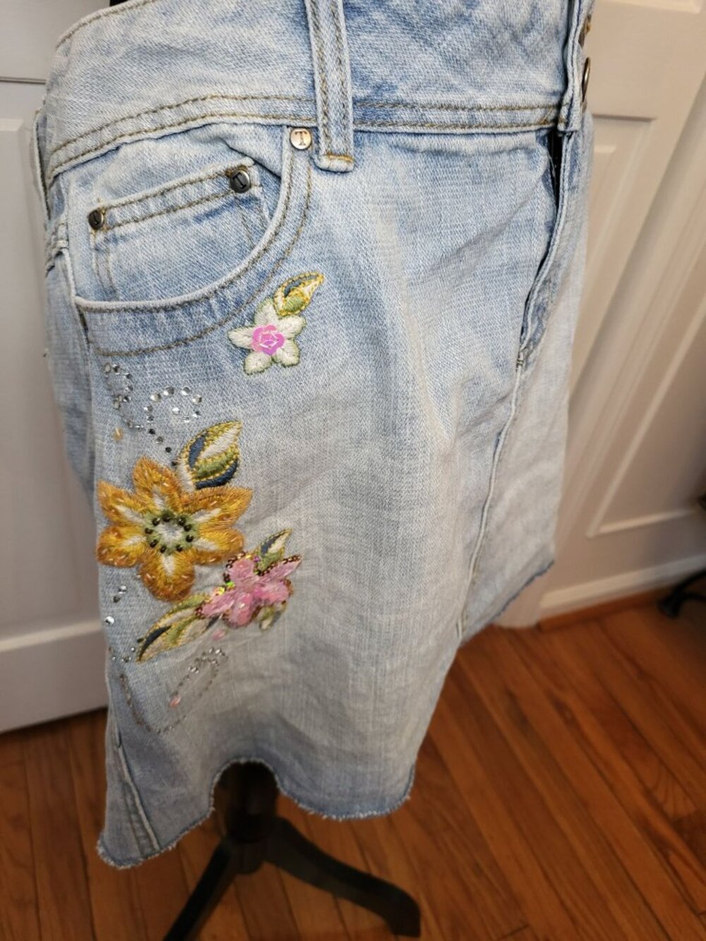 Thalia Sodi Light Wash Denim Mini Embroidered Bling 13/14 Y2K Western School